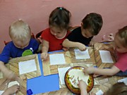 Развитие мелкой моторики. "Бублик" из манки